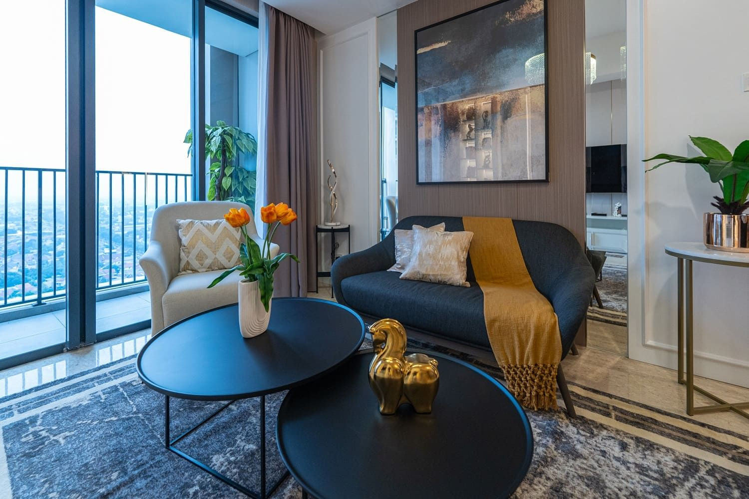 Elegance 2BR - Unit F (South) & K (North)